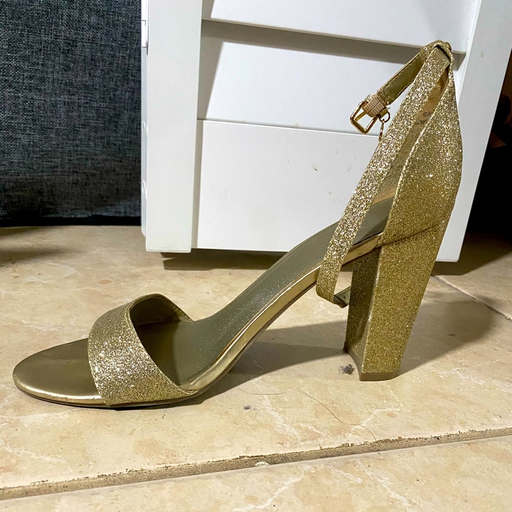 Guess heels